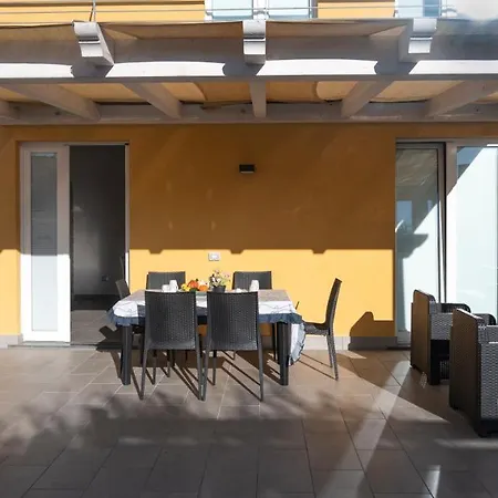 Le Giare Apartment *